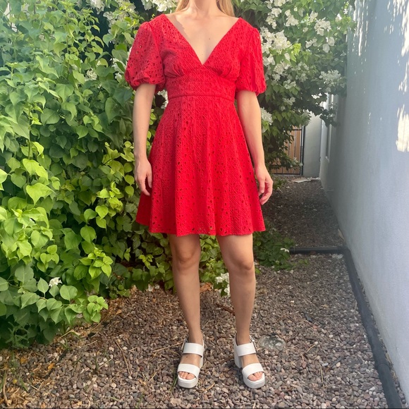 Fame & Partners - Eyelet Mini Dress w/ Balloon sleeves - Picture 2 of 6